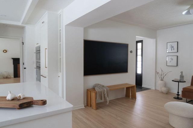 4261 Winchester Court, Minnetonka, MN 55345