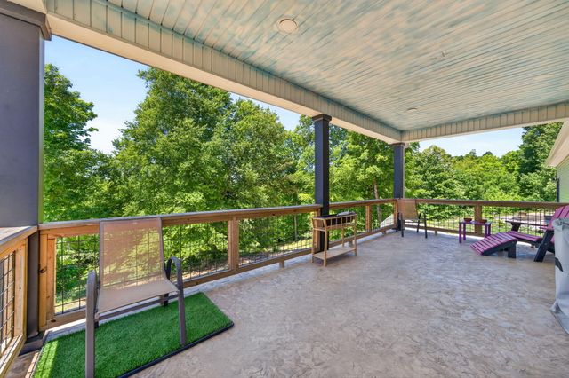 944 Lakepoint Drive, Albany, KY 42602
