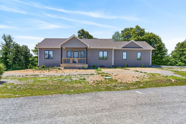 944 Lakepoint Drive, Albany, KY 42602