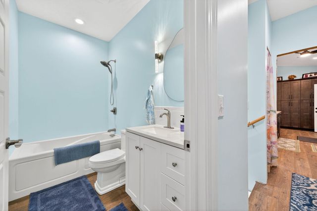 944 Lakepoint Drive, Albany, KY 42602