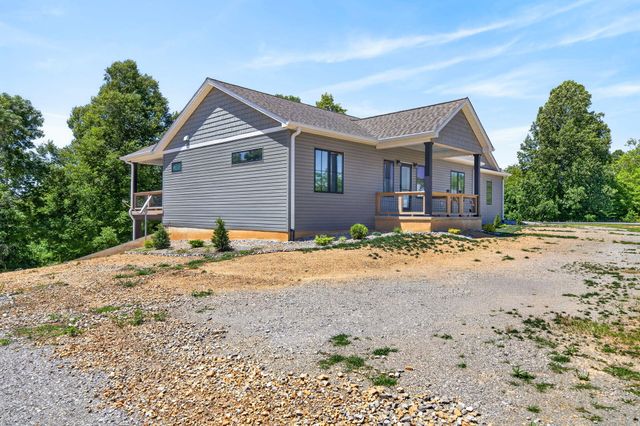 944 Lakepoint Drive, Albany, KY 42602