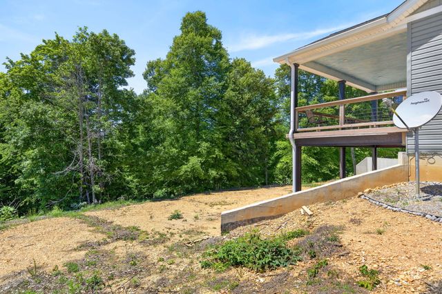 944 Lakepoint Drive, Albany, KY 42602