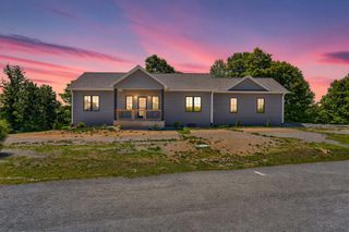 944 Lakepoint Drive, Albany, KY 42602