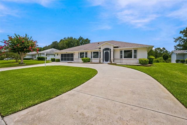 27202 RACQUET CIRCLE, Leesburg, FL 34748