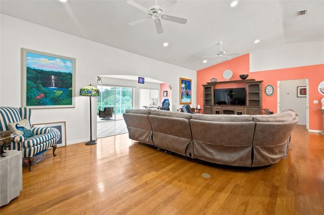 27202 RACQUET CIRCLE, Leesburg, FL 34748