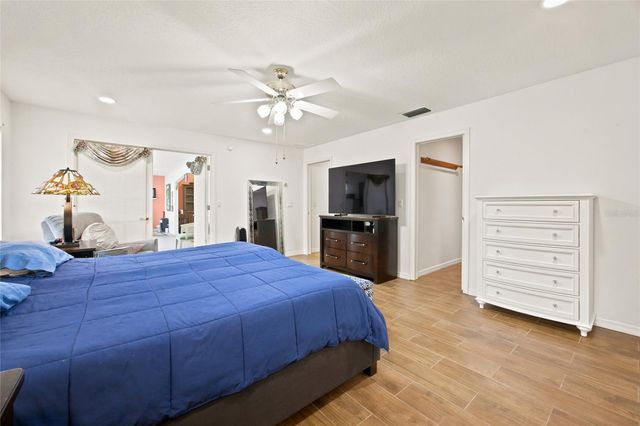 27202 RACQUET CIRCLE, Leesburg, FL 34748