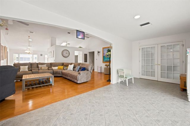27202 RACQUET CIRCLE, Leesburg, FL 34748