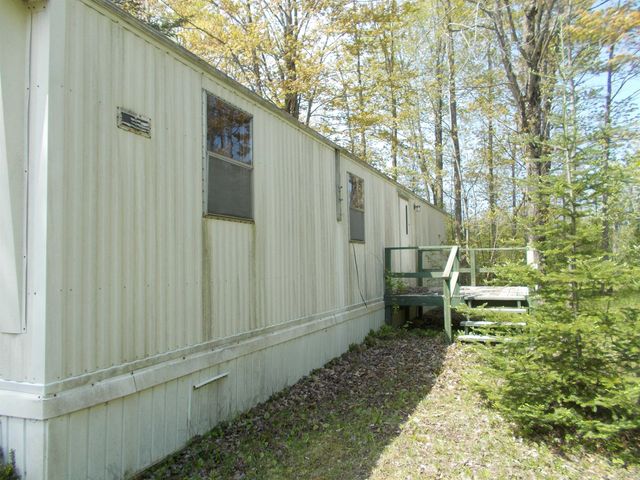 2995 Maple Road, Hale, MI 48739