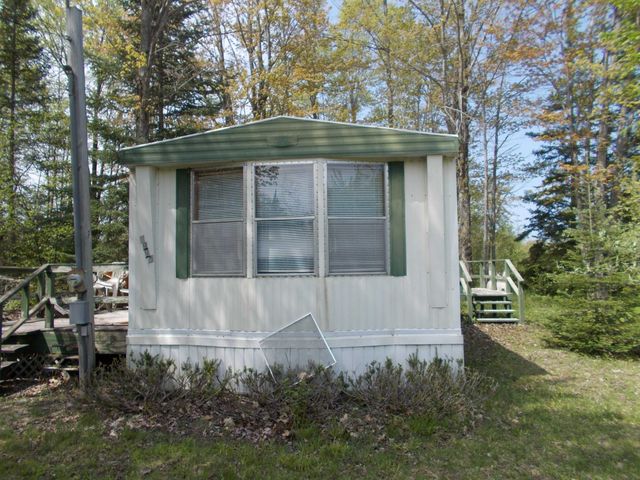 2995 Maple Road, Hale, MI 48739