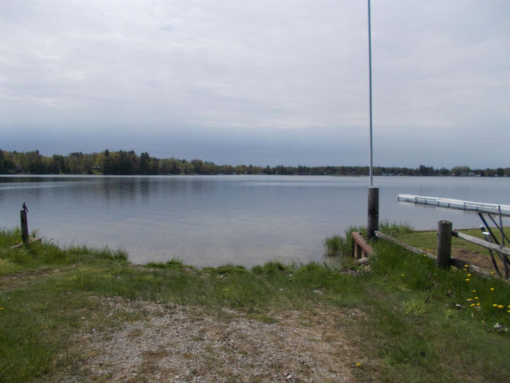 2995 Maple Road, Hale, MI 48739