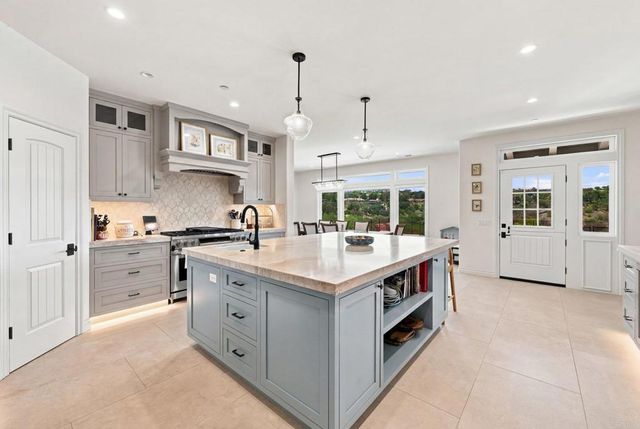 31463 Lake Vista Circle, Bonsall, CA 92003