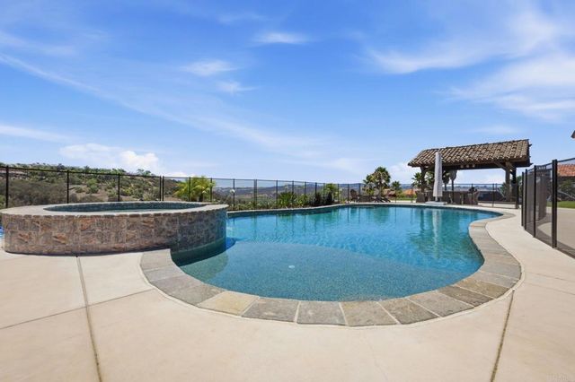 31463 Lake Vista Circle, Bonsall, CA 92003