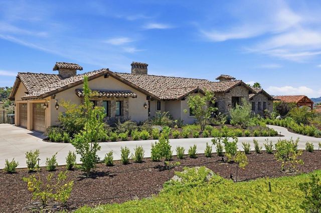 31463 Lake Vista Circle, Bonsall, CA 92003