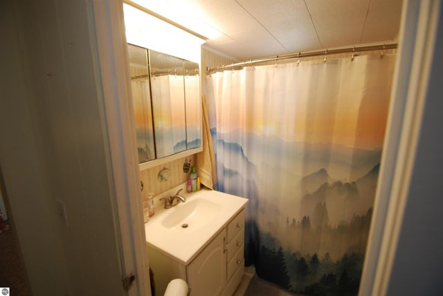 1854 Grouse Lane, St Helen, MI 48656