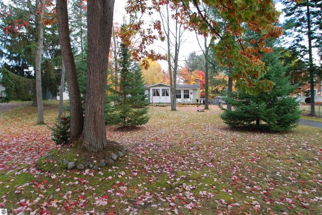 1854 Grouse Lane, St Helen, MI 48656