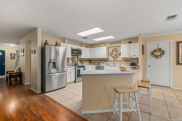 7639 Stone Crop Ln., San Antonio, TX 78249