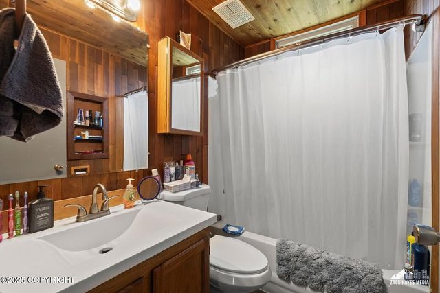 4207 Cope Street, Anchorage, AK 99503