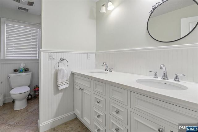 245 Carlton Terrace, Teaneck, NJ 07666