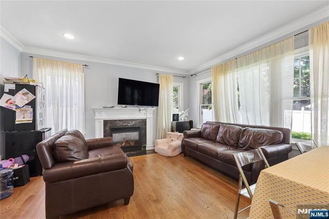 245 Carlton Terrace, Teaneck, NJ 07666