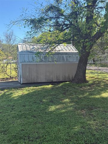 1401 E Main Street, Shawnee, OK 74801