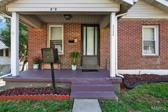 2528 Leslie Avenue, Overland, MO 63114