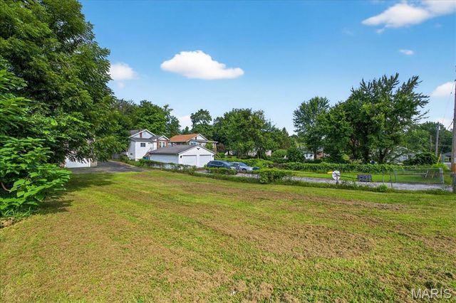 2528 Leslie Avenue, Overland, MO 63114