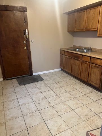 1845 E 93rd Street 2E, Chicago, IL 60617