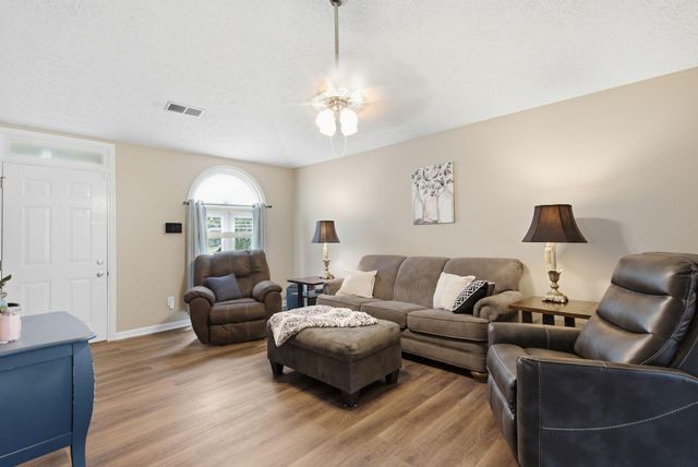 1123 Jonestown Lane, Lexington, KY 40517
