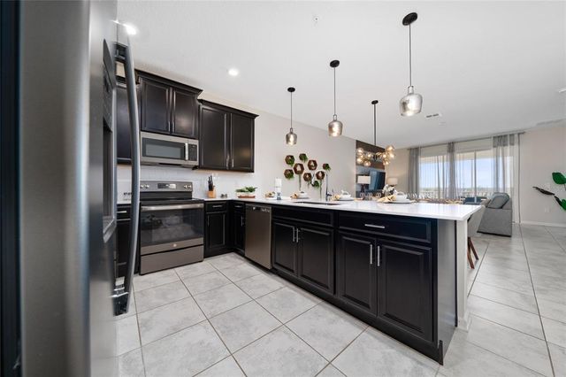 1133 CHALLENGE DRIVE 1133, Davenport, FL 33896