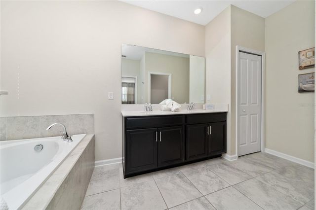 1133 CHALLENGE DRIVE 1133, Davenport, FL 33896