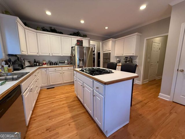 710 Trillium Lane, Lilburn, GA 30047