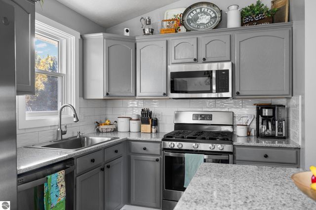 10791 Cedar Run Road, Traverse City, MI 49684