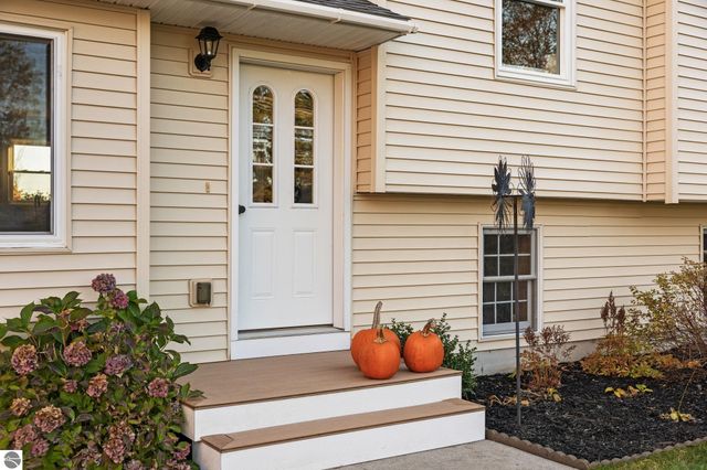 10791 Cedar Run Road, Traverse City, MI 49684