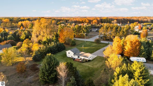 10791 Cedar Run Road, Traverse City, MI 49684