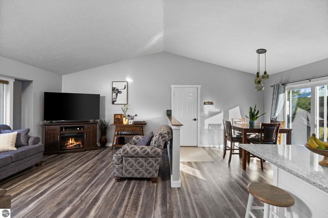 10791 Cedar Run Road, Traverse City, MI 49684