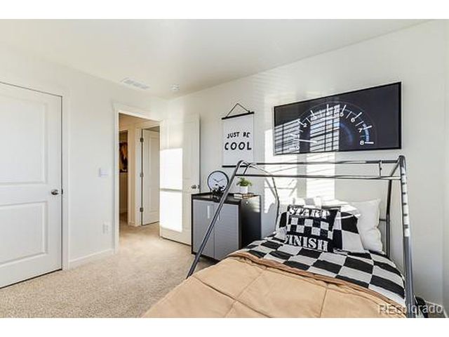 942 Tallus St, Lochbuie, CO 80603