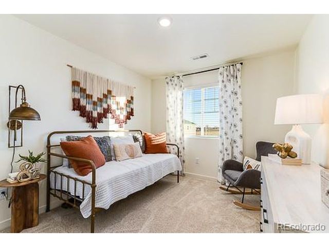 942 Tallus St, Lochbuie, CO 80603