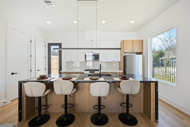 4202 Kewanee Street A, Houston, TX 77051