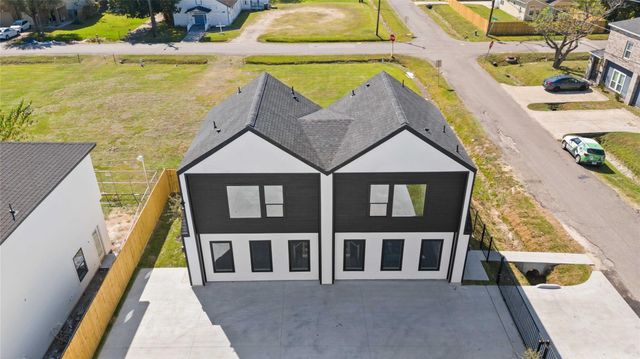 4202 Kewanee Street A, Houston, TX 77051