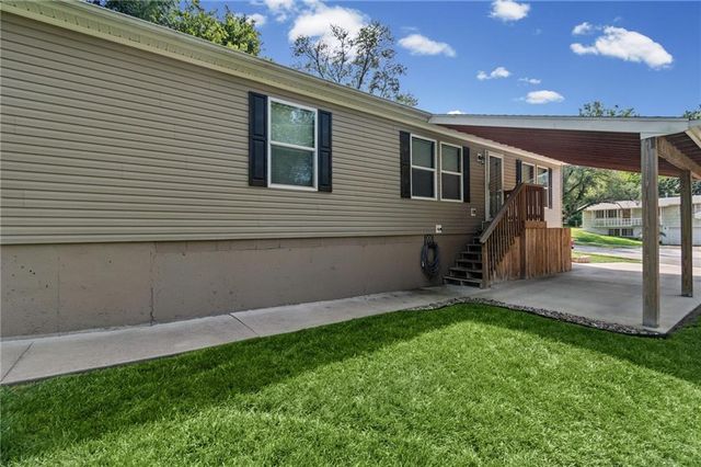 1108 NE 52nd Terrace, Kansas City, MO 64118