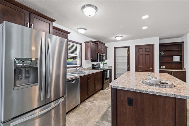 1108 NE 52nd Terrace, Kansas City, MO 64118