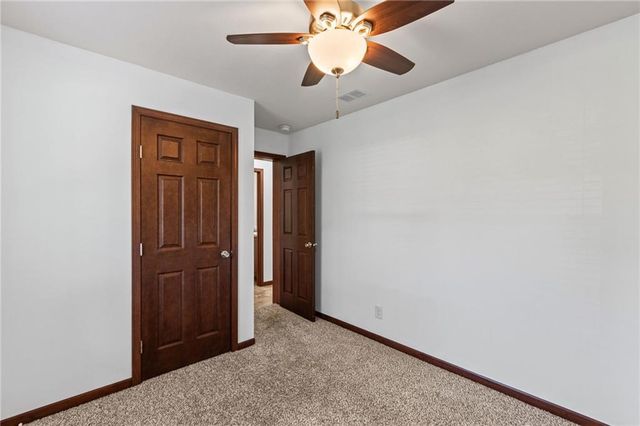 1108 NE 52nd Terrace, Kansas City, MO 64118