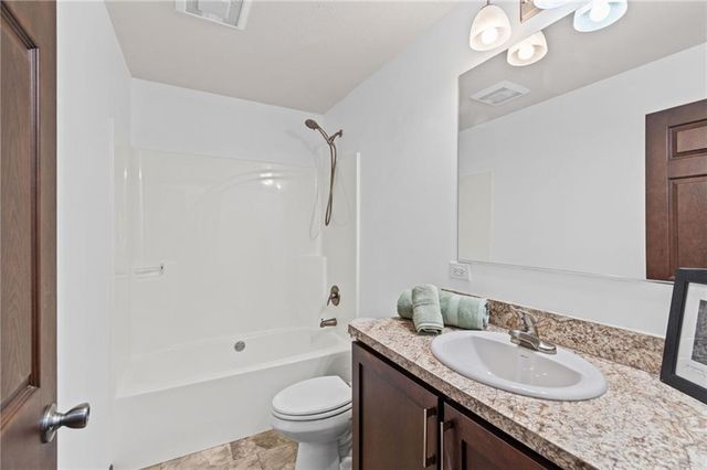 1108 NE 52nd Terrace, Kansas City, MO 64118