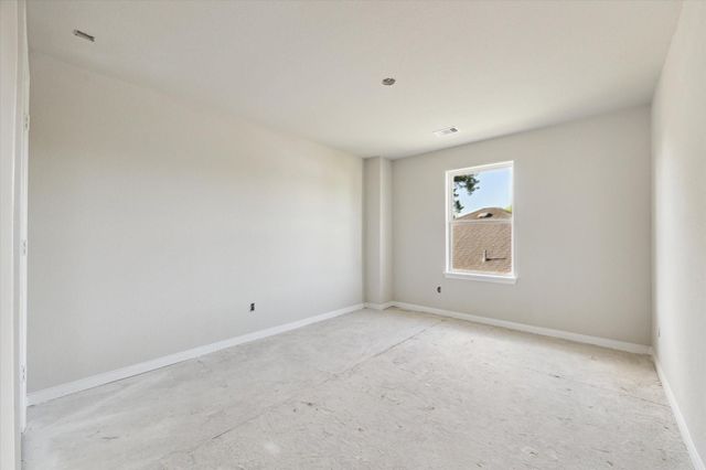 114 S Rose St, Texas City, TX 77591
