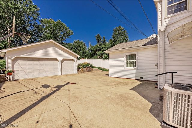 2092 Langerdale Road, South Euclid, OH 44121