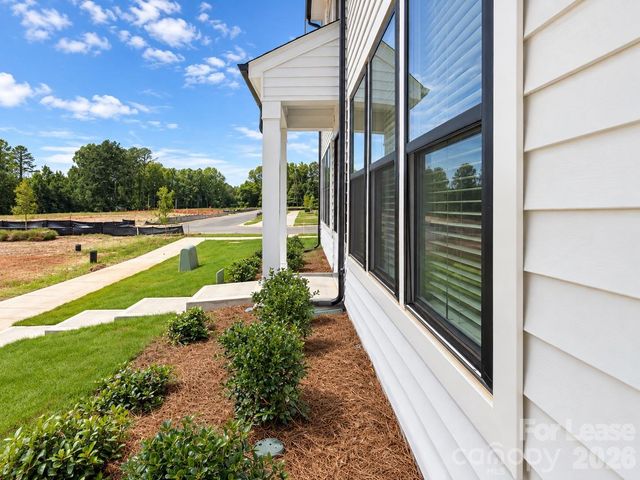 6514 Harlech Street, Charlotte, NC 28269