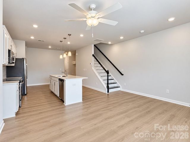 6514 Harlech Street, Charlotte, NC 28269