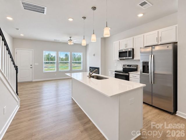 6514 Harlech Street, Charlotte, NC 28269