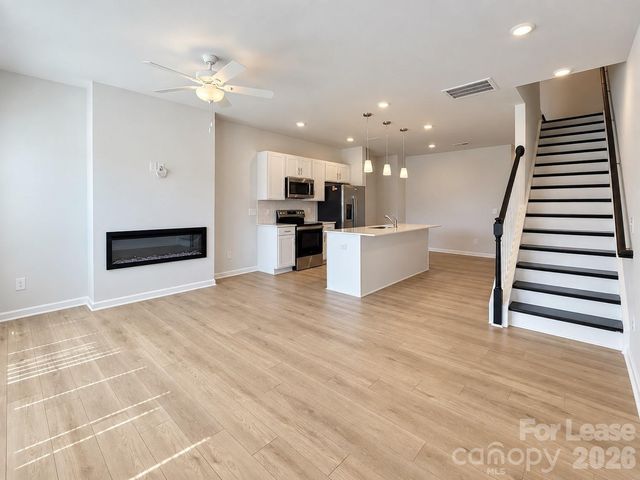 6514 Harlech Street, Charlotte, NC 28269