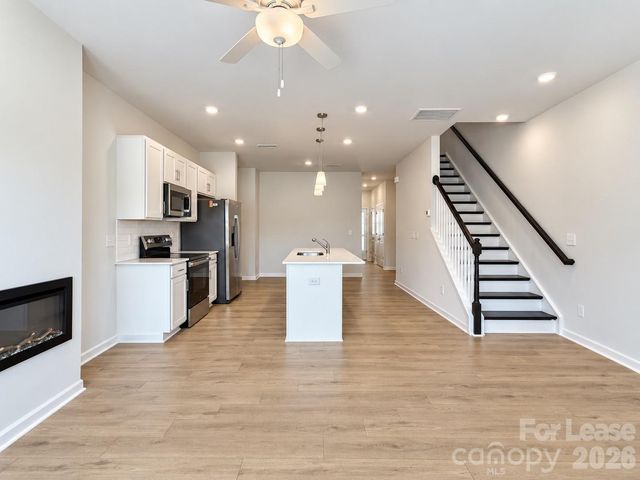 6514 Harlech Street, Charlotte, NC 28269